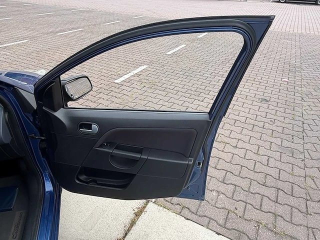 2007 ford fiesta 1.4-16v crossroad personenauto - afbeelding 62 van  97