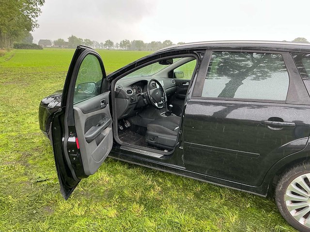 2007 ford focus wagon 1.8-16v amb. flexif. personenauto - afbeelding 13 van  36