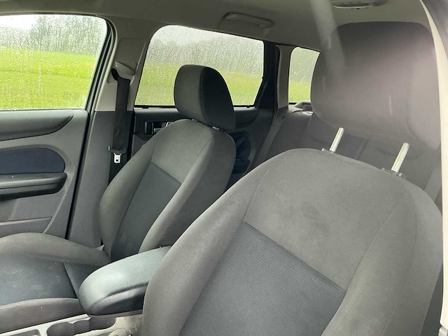 2007 ford focus wagon 1.8-16v amb. flexif. personenauto - afbeelding 15 van  36