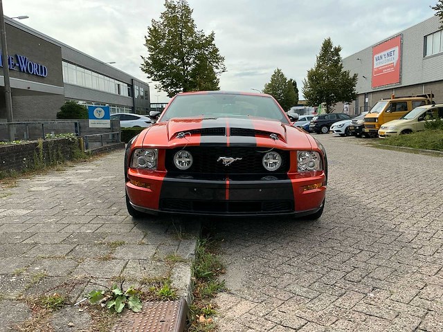 2007 ford mustang gt 4.6 v8 coupé personenauto - afbeelding 29 van  32