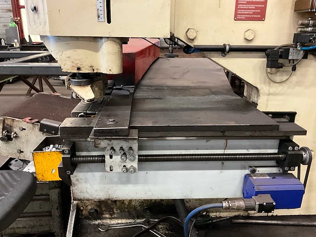 2007 geka hyd110 pons- en knipmachine - afbeelding 6 van  27
