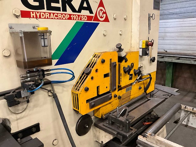 2007 geka hyd110 pons- en knipmachine - afbeelding 20 van  27