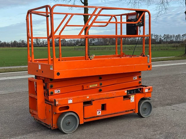 2007 haulotte compact 10 hoogwerker 10 meter - afbeelding 1 van  13