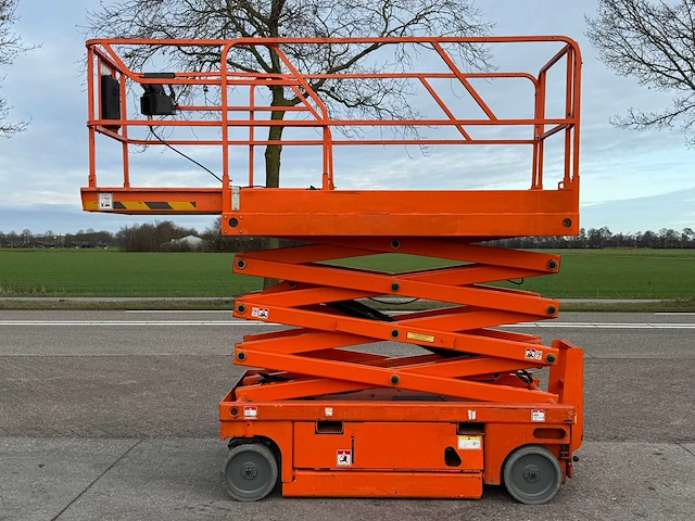 2007 haulotte compact 10 hoogwerker 10 meter - afbeelding 10 van  13