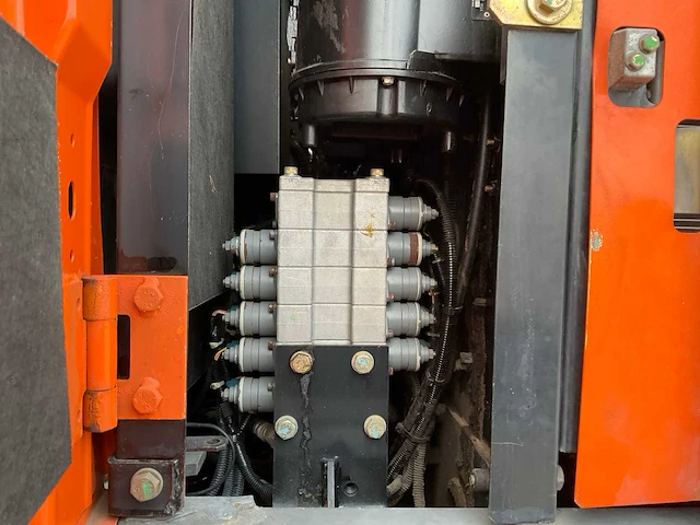 2007 hitachi zx190w-3 banden graafmachine - afbeelding 12 van  25