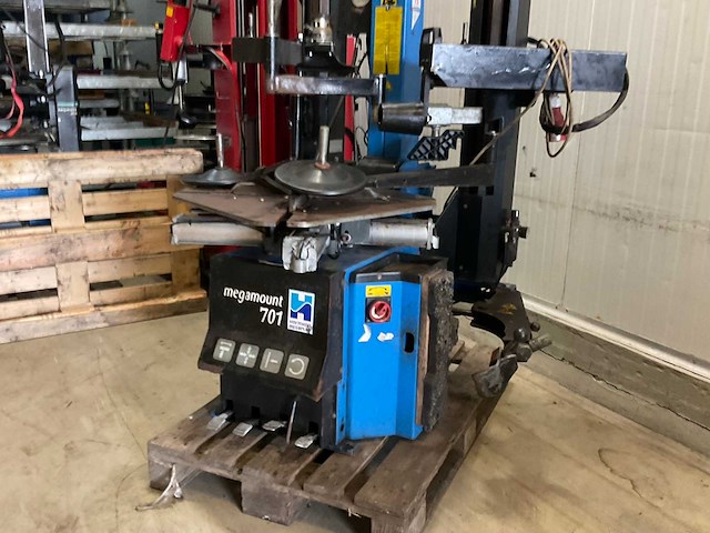 2007 hofmann megamount 701 xl banden de-en montageapparaat - afbeelding 2 van  9