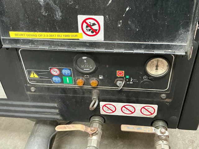 2007 ingersoll rand w902 mobiele compressor - afbeelding 11 van  14