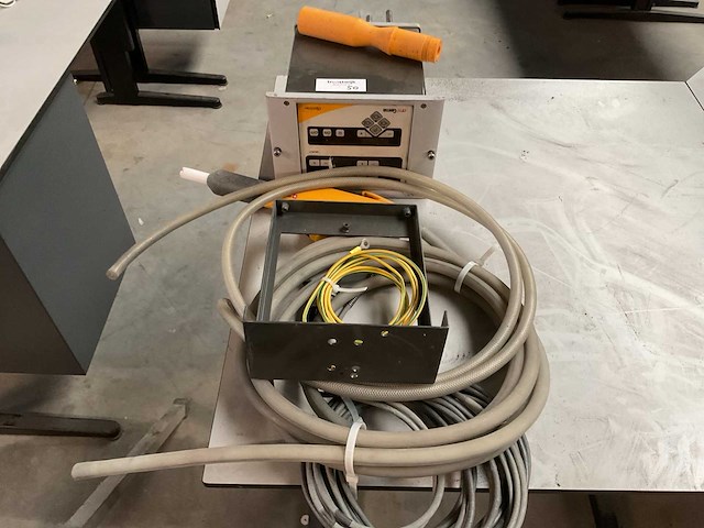 2007 itw gema ag optiflex besturingsunit met pistool tbv poedercoating - afbeelding 1 van  5