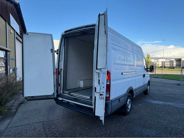 2007 iveco daily 35s12v 330 h2 bedrijfswagen met koeling - afbeelding 22 van  27
