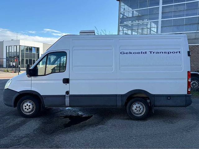 2007 iveco daily 35s12v 330 h2 bedrijfswagen met koeling - afbeelding 23 van  27