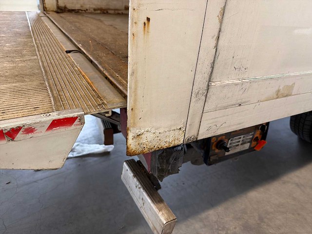 2007 iveco vrachtwagen - afbeelding 16 van  35