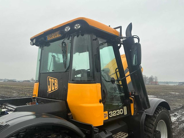 2007 jcb 3230 fastrac vierwielaangedreven landbouwtractor - afbeelding 22 van  47