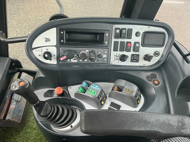 2007 jcb 3230 fastrac vierwielaangedreven landbouwtractor - afbeelding 30 van  47