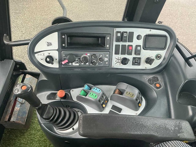 2007 jcb 3230 fastrac vierwielaangedreven landbouwtractor - afbeelding 31 van  47