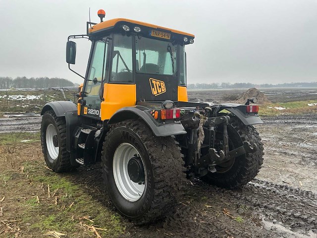 2007 jcb 3230 fastrac vierwielaangedreven landbouwtractor - afbeelding 23 van  47