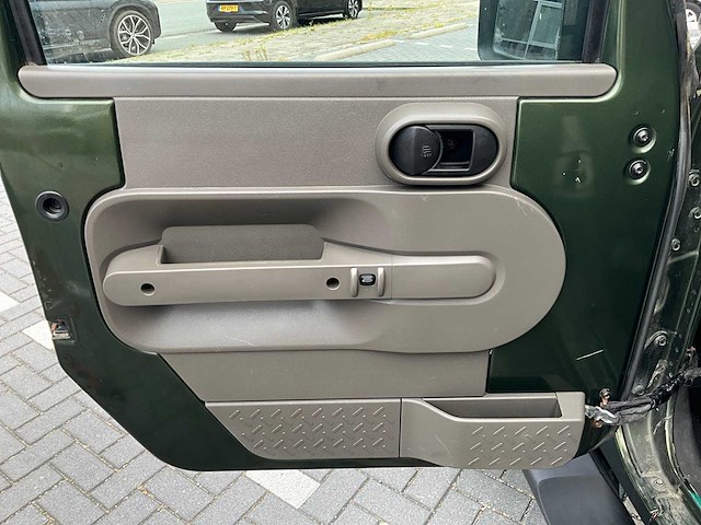 2007 jeep wrangler unlimited 3.8 v6 personenauto - afbeelding 30 van  32