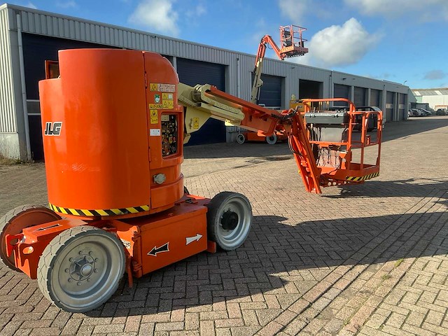 2007 jlg e300ajp hoogwerker - afbeelding 17 van  21