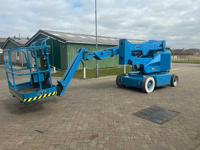 2007 jlg e400ajpn hoogwerker - afbeelding 1 van  11