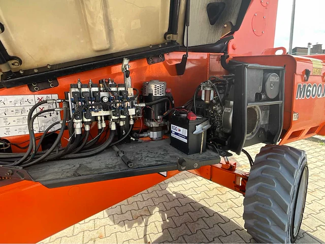 2007 jlg m600jp hoogwerker hybrid 4x4 - afbeelding 22 van  51