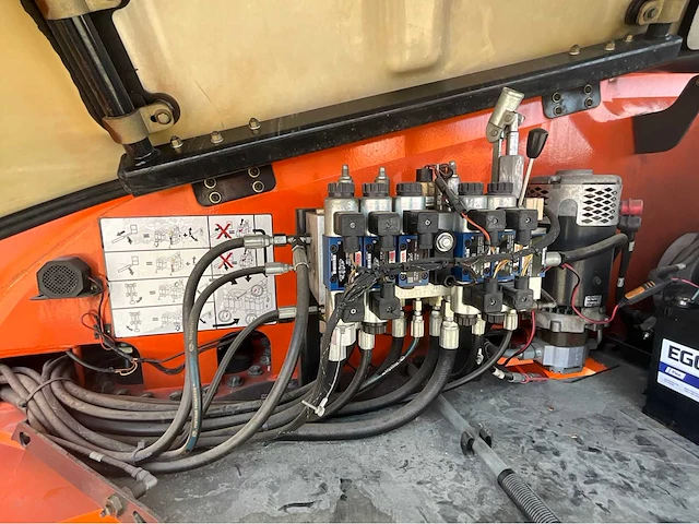 2007 jlg m600jp hoogwerker hybrid 4x4 - afbeelding 24 van  51