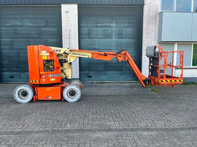 2007 jlh e300ajp hoogwerker - afbeelding 16 van  22