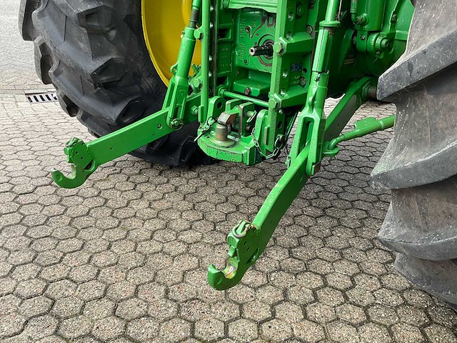 2007 john deere 6320 vierwielaangedreven landbouwtractor - afbeelding 3 van  24