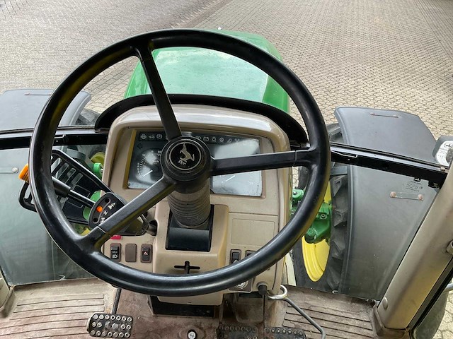 2007 john deere 6320 vierwielaangedreven landbouwtractor - afbeelding 11 van  24