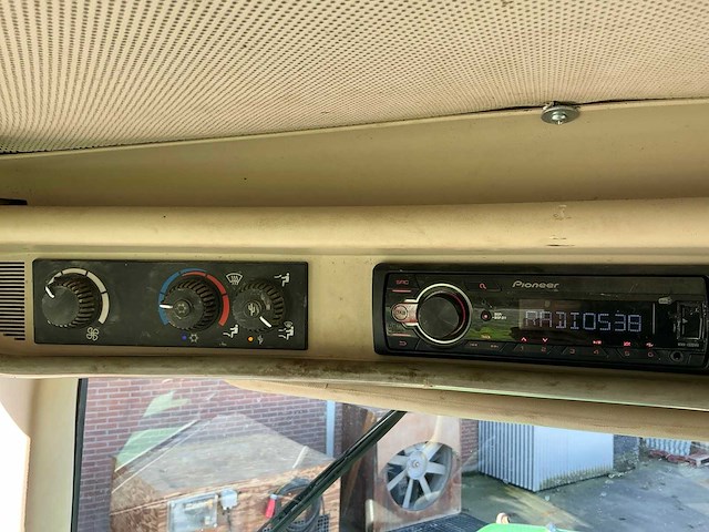 2007 john deere 6530 vierwielaangedreven landbouwtractor - afbeelding 13 van  18