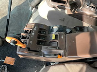 2007 john deere 6820 vierwielaangedreven landbouwtractor - afbeelding 11 van  28