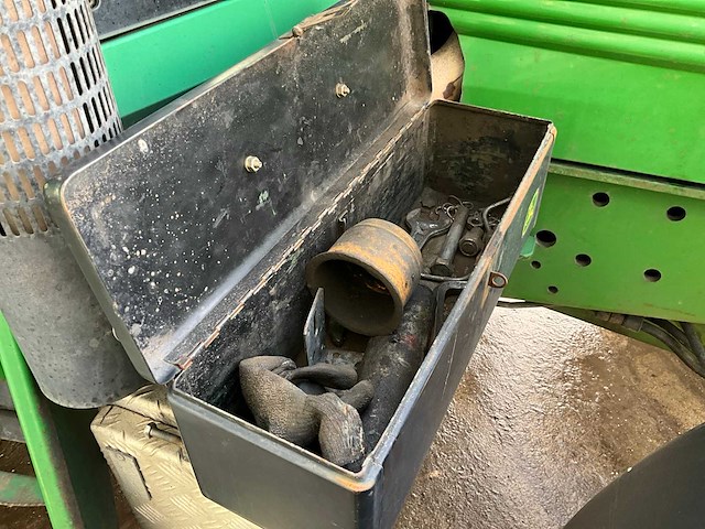 2007 john deere 6820 vierwielaangedreven landbouwtractor - afbeelding 17 van  28