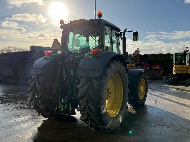 2007 john deere 6820 vierwielaangedreven landbouwtractor - afbeelding 23 van  28