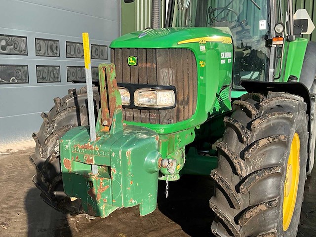 2007 john deere 6820 vierwielaangedreven landbouwtractor - afbeelding 26 van  28