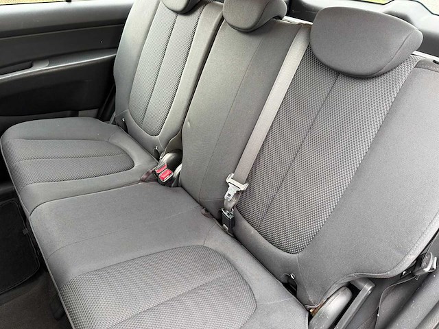 2007 kia carens automaat 2.0 cvvt x-ecutive personenauto - afbeelding 10 van  11