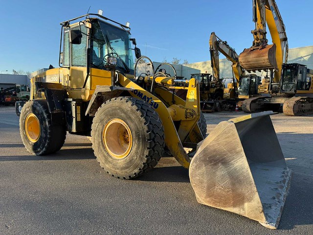 2007 komatsu wa 200-5 shovel wiellader - afbeelding 14 van  18