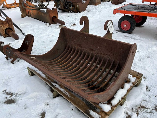 2007 kubota puinbak / zeefbak - afbeelding 1 van  4