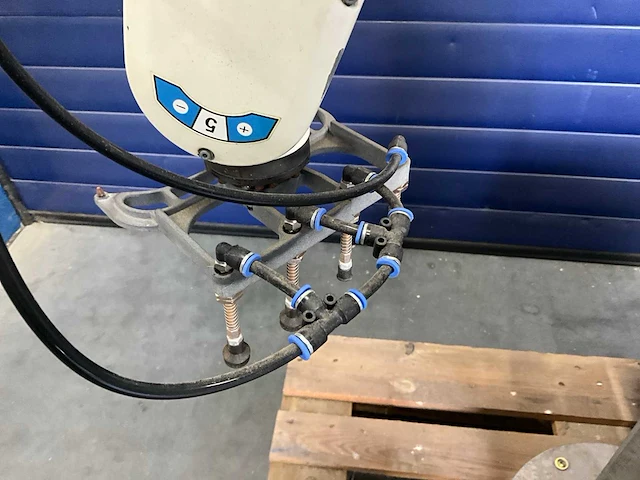 2007 kuka kr5 sixx r850 wp industriële robotarm - afbeelding 3 van  8