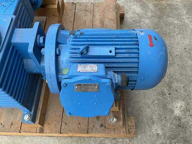 2007 lewa ldd2 pompunit doseer pomp spuitgietmachine - afbeelding 14 van  17