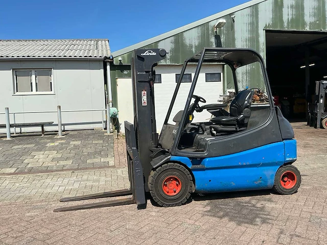 2007 linde e25/02 vorkheftruck - afbeelding 1 van  15