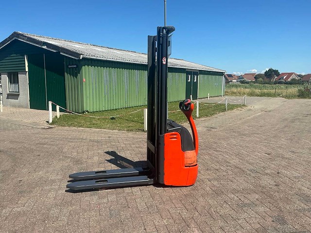 2007 linde l10 stapelaar - afbeelding 1 van  13