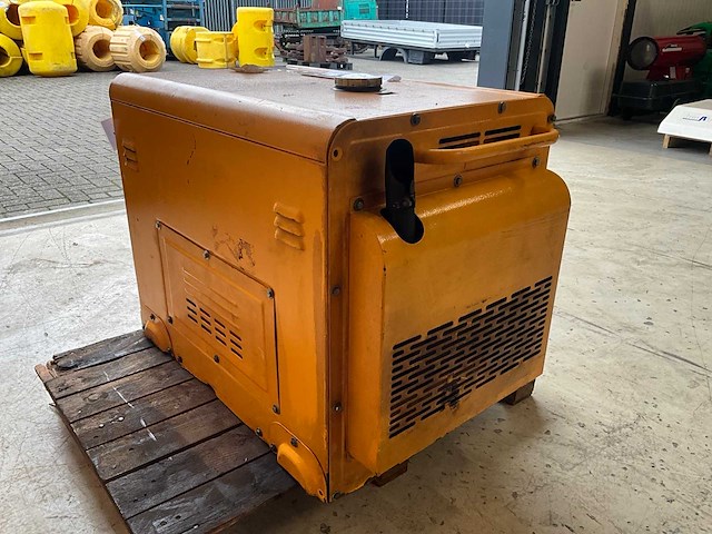 2007 load up ldge 5500 dieselaggregaat - afbeelding 4 van  7