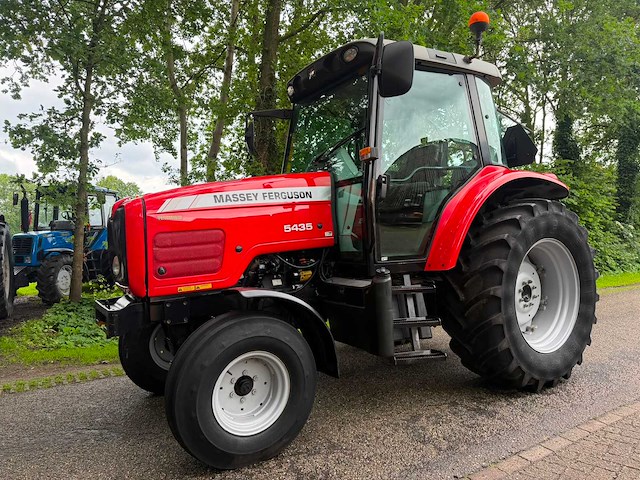 2007 massey ferguson 5435 tweewielaangedreven landbouwtractor - afbeelding 1 van  16