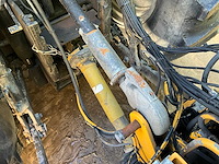 2007 massey ferguson 6480 vierwielaangedreven landbouwtractor - afbeelding 5 van  36