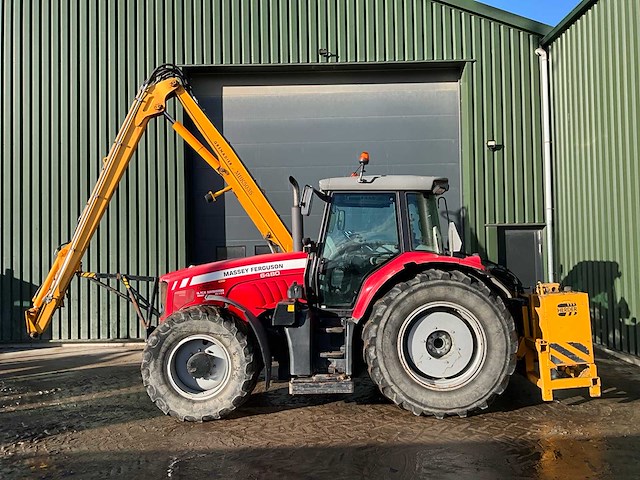 2007 massey ferguson 6480 vierwielaangedreven landbouwtractor - afbeelding 31 van  36