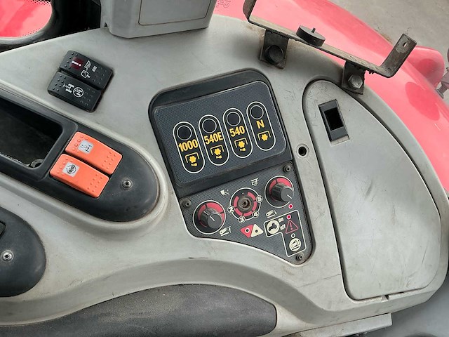 2007 massey ferguson dyna vt 7495 vierwielaangedreven landbouwtractor - afbeelding 36 van  50