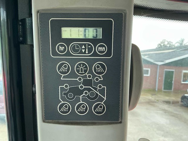 2007 massey ferguson dyna vt 7495 vierwielaangedreven landbouwtractor - afbeelding 37 van  50