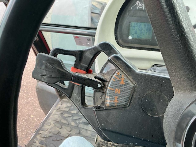 2007 massey ferguson dyna vt 7495 vierwielaangedreven landbouwtractor - afbeelding 40 van  50