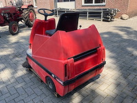 2007 meclean. 1100 tte zelfrijdende veegmachine