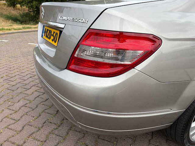 2007 mercedes-benz c-klasse 200 k personenauto - afbeelding 21 van  126
