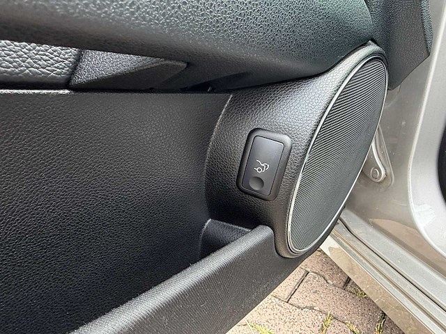2007 mercedes-benz c-klasse 200 k personenauto - afbeelding 39 van  126