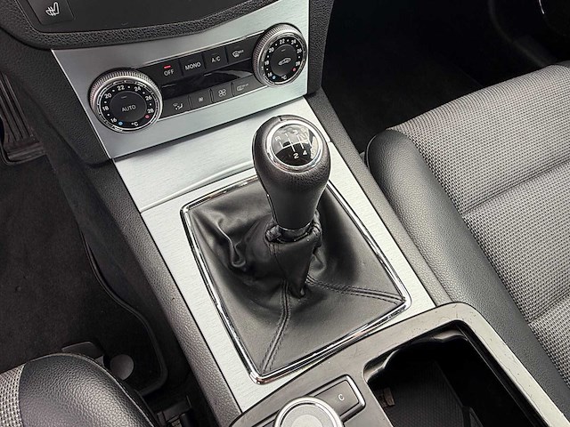 2007 mercedes-benz c-klasse 200 k personenauto - afbeelding 51 van  126